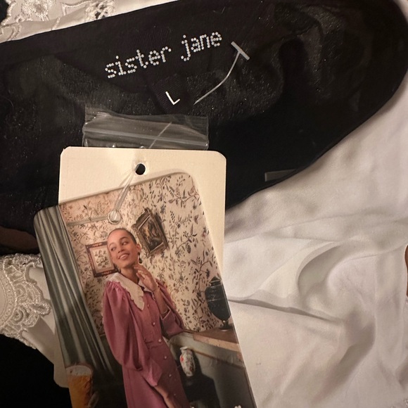 Sister Jane Black Top with White Lace Collar - Picture 11 of 12